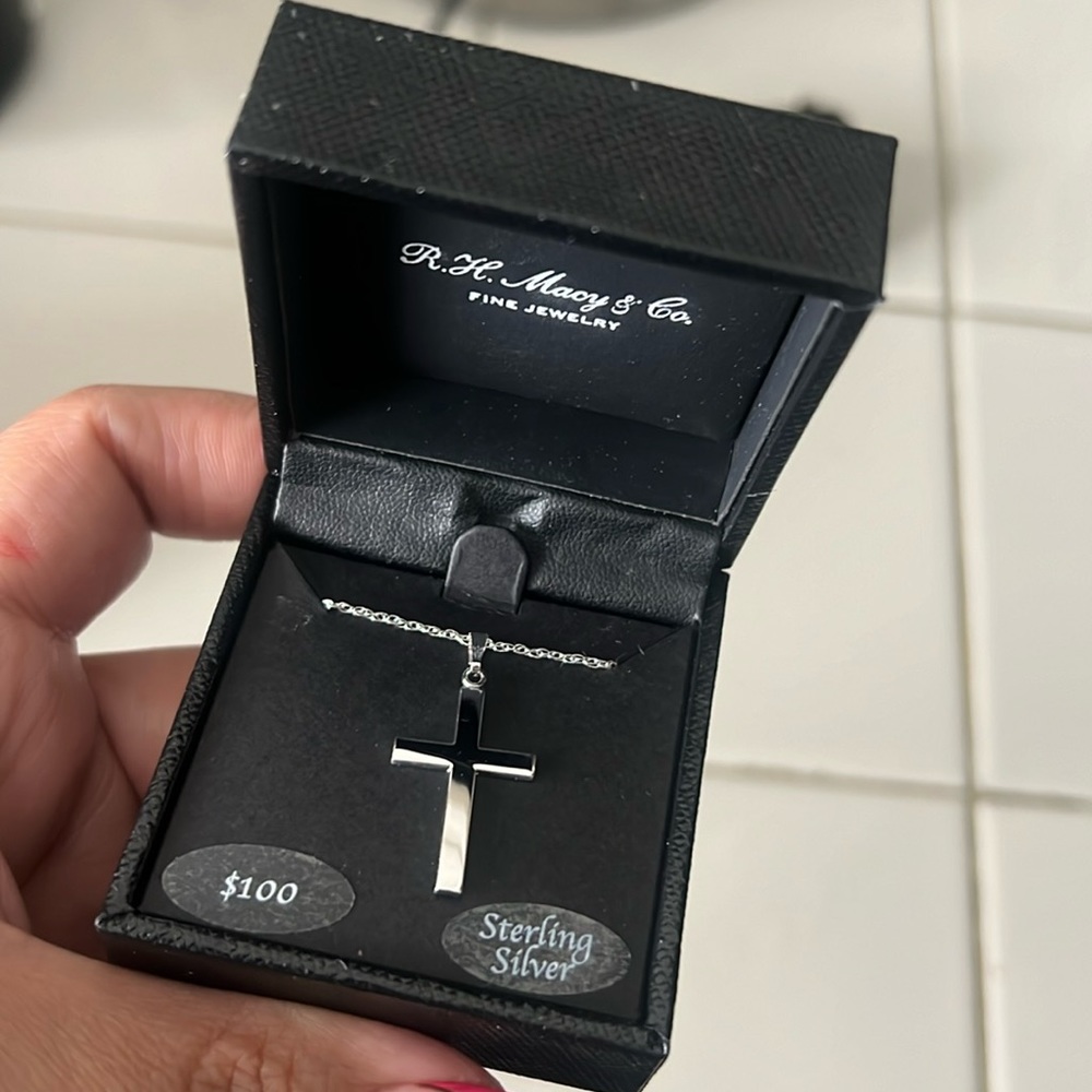Macys Cross Pendant Necklace in Sterling Silver new in box
